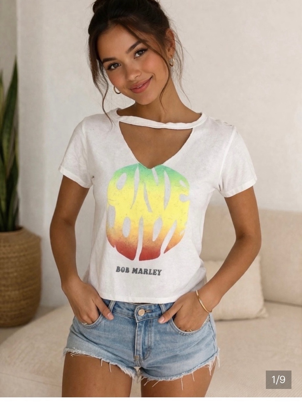 Zion Roots V-Neck Cut Out T-Shirt Size XSMALL